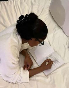 Sleep Aesthetic Black Women, Feeling Beautiful Aesthetic, Basic Lifestyle Aesthetic, Meditating Aesthetic Black Women, Mediation Black Women, Black Soft Life Aesthetic, Rich Girl Aesthetic Black Women Vision Board, It Girl Energy Aesthetic, Easy Morning Aesthetic