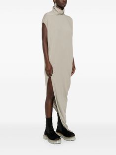 light grey organic cotton roll neck sleeveless side slit asymmetric hem slip-on style This item is made from at least 50% organic materials. Learn more about what makes a product Conscious on our Conscious Criteria page This item is in size L and the color is Grey Men's Journal, Rick Owens Women, Rick Owens Drkshdw, Organic Materials, Women Long Dresses, Roll Neck, Rick Owens, Asymmetric Hem, Long Dress