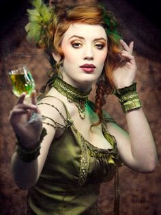 Steampunk woman in green Hair Steaming, Mode Steampunk, Steampunk Women, Dance Like No One Is Watching, Style Steampunk, Steampunk Costume, Steampunk Clothing