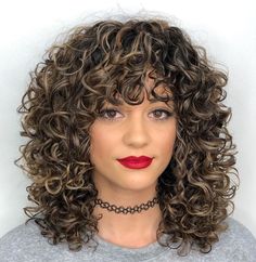 Kręcony Bob, Mid Length Curly Hairstyles, Trendy We Fryzurach, Medium Curly Hair, Curly Cuts, Curly Cut, Short Hairstyle Women, Curly Hair Ideas, Curly Styles