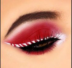 Candy Cane Eyeliner, Candy Cane Makeup, Eye Makeup Guide, White Eyeliner, Eye Makeup Designs, Simple Eye Makeup