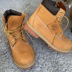 Size 6 And Worn Once Maybe. These Were A Gift For My Daughter Who Just Can’t Wear Boots Tims Boots, Timberlands Boots, Christmas Wishlist Ideas, Things For Christmas, Christmas List Ideas, Wishlist Ideas, Tan Boots, Timberlands Shoes, Xmas List