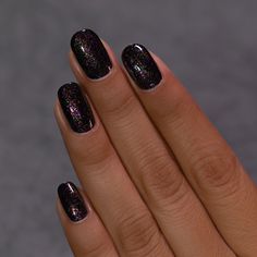 Festive Black Shimmer Nail Polish Black Dip Nails, Black Shimmer Nails, Shimmery Nail Polish, Ilnp Nail Polish, Shimmer Nail Polish, Nail Shimmer, Best Nail Polish, Pattern Pictures, Dipped Nails