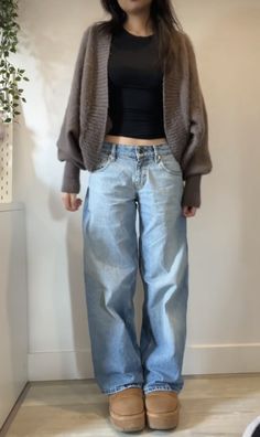 Tshirt Jeans Outfit, Fat Person, Airport Fits, Spring 2025, Brown Shirt, Cute Winter Outfits, Outfit Aesthetic, Jeans Outfit