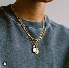 Mens Necklace Fashion, Mens Accessories Necklace, Best Necklace, Guy Fashion, Gold Necklace For Men, Jewelry Mens, Mens Gold Jewelry, Golden Jewelry