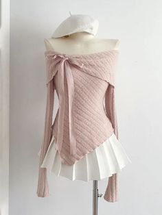 Lazy Sweater, Lady Like, Woman Style, Really Cute Outfits, Sweater Women, Girly Outfits, Dream Clothes, Pink Brown, Pink Ribbon