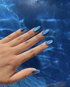 45+ Stunning Cat Eye Nails For Your Next Manicure - Colleen Hobson Trendy Products, Luxury Nails, Fabulous Nails, Fire Nails, Chic Nails