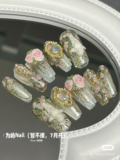 Nail Inspo Creative, Bridgeton Nails, Rococo Nails, Victorian Nails, Fantasy Nail Art, Baroque Nails, Xiaohongshu Nails, Fake Nails Designs, Art Deco Nails