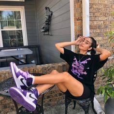 Outfits Biker, Purple Streetwear, Outfit 2020, Jordan Outfit, Flannel Outfits, Looks Country, Nike Air Jordan 1 Retro, Jordan Outfits, High Court