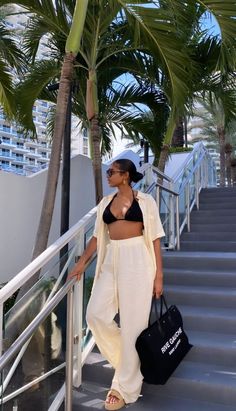 Baddie Summer Vacation Outfits, Outfits To Wear In Bahamas, Beach Baecation Outfits, Ocean Vacation Outfits, Bali Vacay Outfits, Cabo Outfits For Women, Vacation Outfits Inspo Pics, Vacation Outfits Bahamas, Barbados Aesthetic Outfit