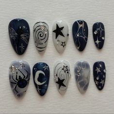 Dark Nail Aesthetic, Nail Designs Grunge, Mystical Nails, Ongles Goth, Fairy Nail Art, Dark Blue Nails, Fake Nails Designs, Punk Nails, Moon Nails