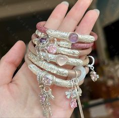 Pretty Jewelry Necklaces, Pretty Jewelry, Classy Jewelry, Inspiration Fashion, Funky Jewelry, Stacked Jewelry