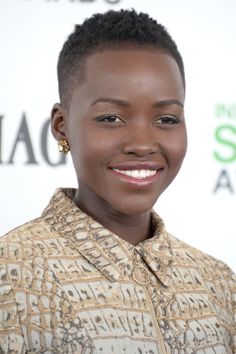 Lupita Nyong'o African American Short Haircuts, Tapered Haircut For Women, Tapered Twa, Short Curly Afro, Shaved Hairstyles, Hair Steamers, Lupita Nyong