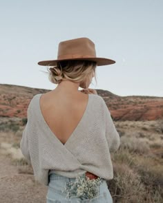 Boho Chique, Model Pose, Half Baked, Half Baked Harvest, Outfits With Hats, Mode Inspo, Mode Inspiration, Look Chic, Boho Outfits