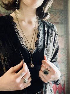 Elegant Gothic Aesthetic, Gothic Bohemian Outfits, Glam Witch Outfit, Black Romantic Outfit, Bohemian Dark Academia, Dark Acadamia Jewellery, Dark Cottagecore Jewelry, Witchy Dark Academia Outfit, Dark Bohemian Outfits