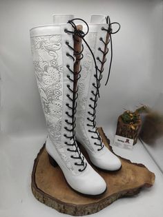 Victorian Boots, Custom Boots, White Boots, For Her, Leather Boots, Casual Boots, Everyday Boots, Wedding Boots, Festival Boots #WeddingBoots #SuzaniBoots #victorian #VictorianBoots #WhiteBoots #CustomBoots #CasualBoots #LeatherBoots #LaceUpBoots #FestivalBoots Prince Shoes, White Heeled Boots, White Lace Up Boots, Boots Wedding, Embroidery Boots, White Leather Boots, Festival Boots, Handmade Leather Boots, Boots Chunky Heel