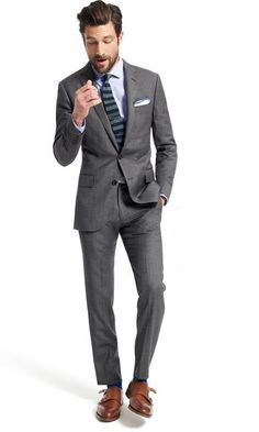 This Is How You Can Wear The Same Suit In 5 Different Ways Blue Tweed Wedding Suits, Suit No Tie, Casual Suit Look, Burgundy Trousers, Gray Suits, Tweed Wedding Suits, Suit Combinations, Style Rules