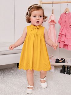 Baby Girl Bow Front Laser Cut Out Scallop Trim Dress Mustard Yellow Elegant  Sleeveless Woven Fabric Plain Smock Non-Stretch  Baby Girls Clothing, size features are:Bust: ,Length: ,Sleeve Length: Baby Yellow Dress, Family Clothing Sets, Baby Layouts, Cute Babys, Baby Girls Dresses, Top Moda, Scallop Trim