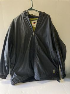 VTG Nike Windbreaker Jacket (Size Large) Zip Up RN 56323 Gray. IN overall good shape no rips or stains! Smoke and pet free home Windbreaker Outfit Men, Windbreaker Outfit, Nike Windbreaker Jacket, Adventure Aesthetic, Nike Windbreaker, Windbreaker Jacket, Shirt Ideas, Zip Ups, Bomber Jacket