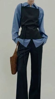 . layering for fall, fall aesthetic, fall outfits, women in suits, minimal outfits, monochrome look, oversized fits DM for creds/removal! Rich Aesthetic Outfit, Corporate Office Outfits Women, Winter Outfit Dressy, Tailored Trousers Outfit, Inverted Triangle Body Shape Fashion, Women In Suits, Aesthetic Fall Outfits, Unique Tops, Sassy Outfit