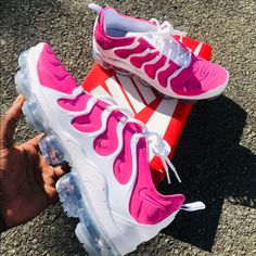 - Custom Vapormax Plus Pink - Sizes Available. - Shoes And The Charge Totaled. - Will Mail Out Once The Shoes Are Done. - Done On Authentic Nike Vapormax’s. - Message Me For Questions That You May Have. Custom Vapormax Plus, How To Tie Laces, Nike Shoes Custom, Nike High Heels, Shoe Types, Nike Shoes Women Fashion, Air Vapormax Plus, Kicks Shoes, Nike Vapormax