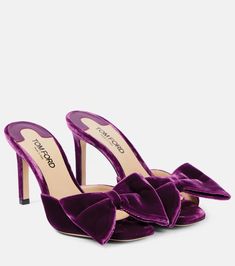 Bow-detail mules in purple - Tom Ford | Mytheresa Tom Ford Shoes, Carrie Bradshaw, Evening Shoes, Footwear Design Women, Shoe Obsession, Sandal Fashion, Phillip Lim, Mules Shoes, Shoe Box