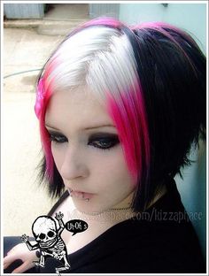 Love colors and cut! Scene Hair Dye, Scene Makeup, Y2k Hair, Red Hair Inspo, Hair Reference, Hair Inspiration Color