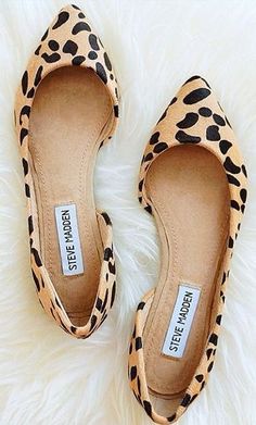 Love these Steve Madden leopard print flats. Leopard Print Shoes Flats, How To Have Style, Mode Shoes, Leopard Print Flats, Shoe Closet, Crazy Shoes, Shoe Obsession, Shoe Lover, Street Styles