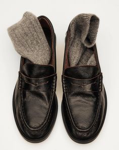 Winter Shoes Aesthetic, Shoes Aesthetic, Winter Shoes, Massimo Dutti, Sock Shoes, Me Too Shoes, Fashion Inspo Outfits, Women's Accessories, Vision Board