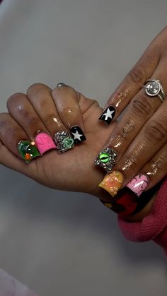 Junk Short Nails, Short Junk Nail Designs Acrylic, Freestyle Nails Short, Junk Nails Designs, Short Junk Nail Designs, Unique Acrylic Nail Designs, Poppin Nails