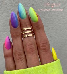 Nail Art Designs For Beginners, Nail 2023, Rainbow Nails Design, Easy Nail Art Designs, Beautiful Lipstick, Classy Acrylic Nails, Best Nail Art, Festival Nails