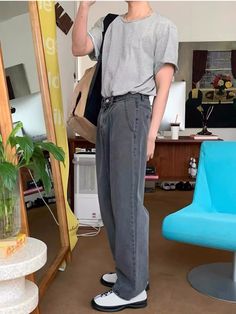 Wiaofellas Men's Vintage Lazy Style Loose Denim Wide Leg Pants Fashion Trend High-quality Jeans Pink /Grey color Trousers M-XL Denim Wide Leg Pants, Lazy Style, Denim Wide Leg, Wide Leg Denim, Grey Color, Fashion Trend, Pink Grey, Fashion Pants, Vintage Men