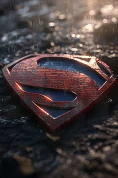 HD Superman logo wallpaper iPhone aesthetic Superman Comic Wallpaper, Dc Comics Wallpaper Iphone, Iron Man Fan Art, Superhero Comics Art, Iphone Laptop, Superman Wallpaper, Marvel Superheroes Art, Dc Comics Wallpaper, Batman Wonder Woman