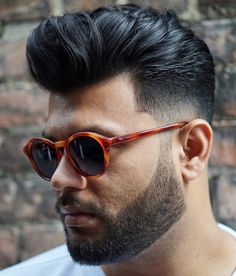 Greaser Hair, Taper Fade Haircut, Roll Hairstyle, Cool Mens Haircuts, Mens Hair Trends