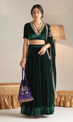 Purple Velvet Lehenga, Velvet Blouse Designs Indian, Green Velvet Lehenga, Lehenga Belt, Green Velvet Blouse, Velvet Blouse Design, Emerald Green Fabric, Lehenga With Blouse, Velvet Suit Design