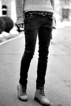 .. Emo Style, Fashion Minimal, Emo Fashion, Men Fashion Casual Outfits, Wardrobe Style, Design Inspo, Fashion Ideas, New Outfits, Fashion Inspo Outfits