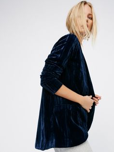 Solid Crinkle Velvet Slouchy Jacket | Gorgeous open jacket featuring a romantic crinkled velvet design. Side pockets. Beautiful silky lining. Lady Stardust, Teal Velvet, Instagram Dress, Prop Stylist, Velvet Blazer, Parisian Chic, Kimono Dress, Winter Dresses