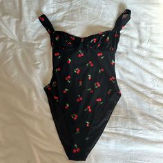 Never Worn (!!) Brand New With Tags Weworewhat Black One Piece With Cherries Size Xs. Cute One Piece Bathing Suits, Bathing Suit Designs, Vintage Bathing Suits, Plunging One Piece Swimsuit, Halter One Piece Swimsuit, Black One Piece, Blue Swimsuit, One Piece Swim, Light Wash Denim