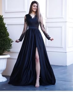 PRENSES SATEN ABİYE ❤️ 🔹Bedenler Wedding Gown Reception, Prom Dress Long Sleeve, Burgundy Wedding Dress, Latest Bridesmaid Dresses, Trendy Bridesmaids, Black Wedding Gowns, Maid Of Honor Dress, Girls Bridesmaid Dresses, Wedding Dress Plus Size