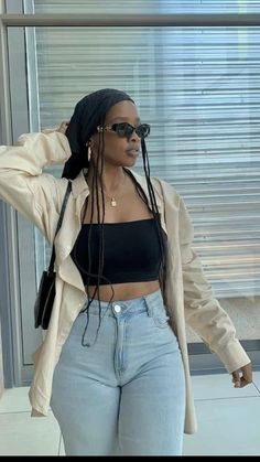 Cool Poses Photoshoot, Outfit Ideas Cute Casual, Cute Outfits For Big Chested Women, Fashion Trends Aesthetic, Date Night Fits, Clothes Fashion Outfits, Trends Aesthetic, Night Fits, Mode Turban