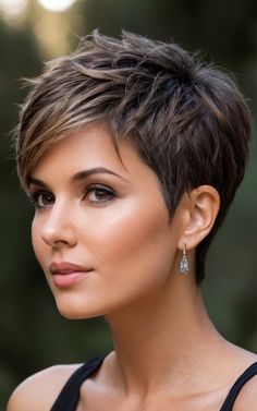 Pixie Haircut Inspiration 2024 - Best Review Choppy Pixie Cut Fine Hair, Sassy Pixie Haircut, Short Pixie Cuts, Mom Hair, Longer Pixie Haircut, Long Pixie Hairstyles, Long Face Hairstyles, Short Hair Pixie Cuts, Short Hairstyles For Thick Hair