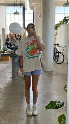 Babysitting Outfit Summer Casual, Boxer Shorts Outfit, Woman Boxer, Mode Ulzzang, Outfit Inspo Summer, Cute Summer Outfits, Mode Vintage