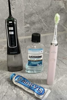 Oral Hygiene Aesthetic, Listerine Cool Mint, Whiten Your Teeth, روتين العناية بالبشرة, Hygiene Products