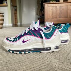 Women’s Nike Air Max 98 Size 7.5 Euc - Worn Less Than 10 Times Minor Wear Nike Air Max 98, Shoes Nike Air, Air Max 98, Swag Shoes, Nike White, Shoes Nike, White Nikes, Color Purple, Womens Shoes Sneakers