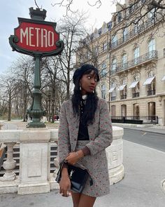 Parisian Look, Parisian Vibes, Mon Cheri, Black Women Fashion, Girly Outfits, Preppy Outfits