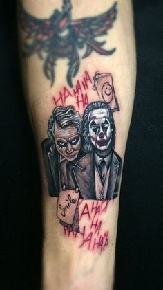 the joker and pennywise tattoo is on someone's leg