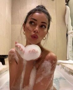 Celebrity Beauty Secrets, Cindy Kimberly, Vogue Beauty, Foto Poses, Healthy Girl, Just Girl Things, Just Girly Things, Up Girl, Brunettes