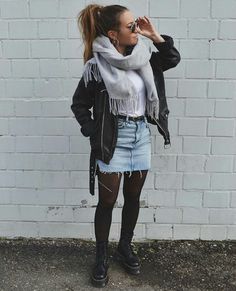 Ootd Pinterest, Anna Campbell, Denim Skirt Outfits, Edgy Outfits, Winter Fashion Outfits, Looks Vintage, Winter Looks, Fall Winter Outfits