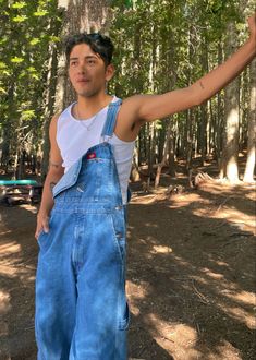 Mens Camping Outfits Summer, Overalls Men Aesthetic, Baggy Overalls Outfit Men, Mens Overalls Outfits 90s, Mens Dungarees Outfit, Overalls Men Fashion 90s, Men’s Overalls, Men’s Overalls Outfit, Dungarees Outfit Men