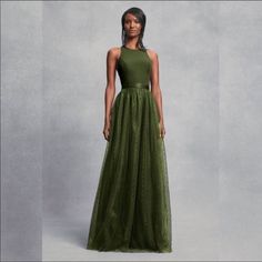 Nwot White Vera Wang Forest Green Tulle And Crepe Dress With T-Back. #1099 Elegant Olive Dress For Formal Occasions, Elegant Olive Formal Dress, Elegant Olive Evening Dress, Fitted Olive Elegant Maxi Dress, Elegant Olive Party Dress, Martini Olive, Olive Wedding, White By Vera Wang, Green Tulle